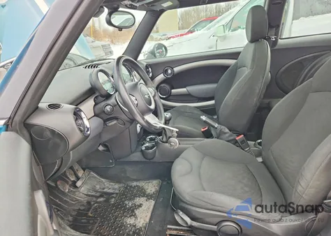 2007 Mini Cooper z USA, uszkodzony, nr VIN WMWMF33577TL68500